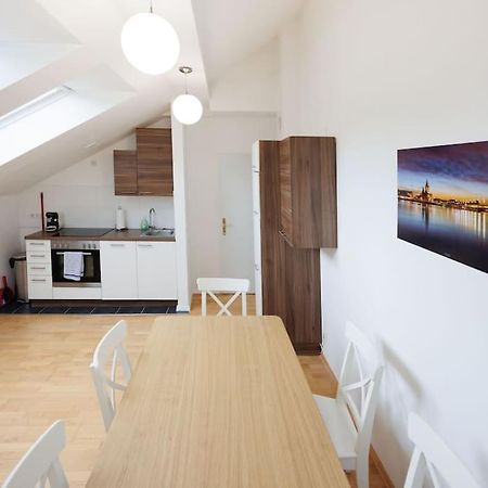 Scenic Rooftop Flat With Terrace Виена Екстериор снимка